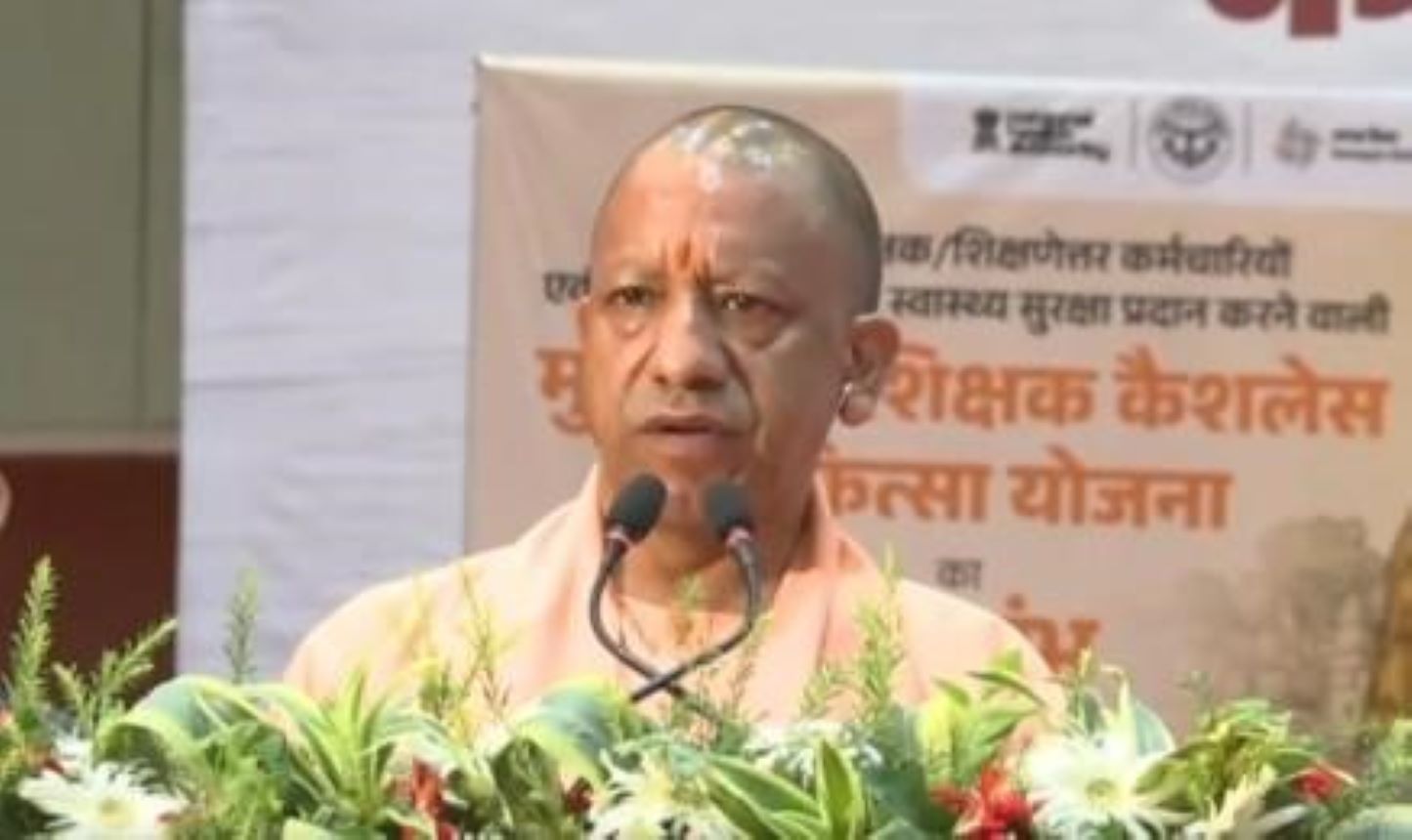 Uttar Pradesh Government launched the Chief Minister Teacher Cashless Medical Scheme in Varanasi